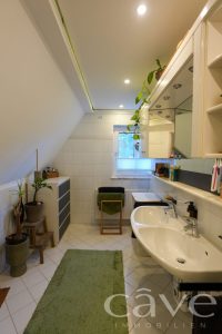 Badezimmer DG